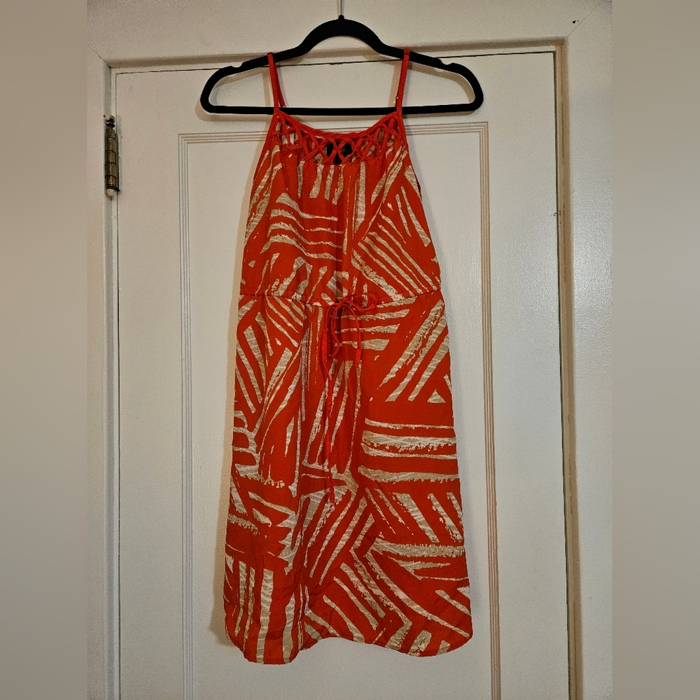 Colorful Highwaisted sleeveless Dress. Ties at waist. Size XS